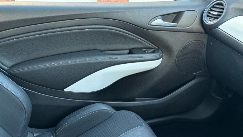 Vauxhall Adam 1.2i Energised 3dr Petrol Hatchback